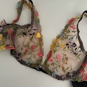 Victoria Secret Lace Floral Balconette